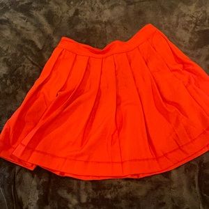 Red skirt. (Love tree)